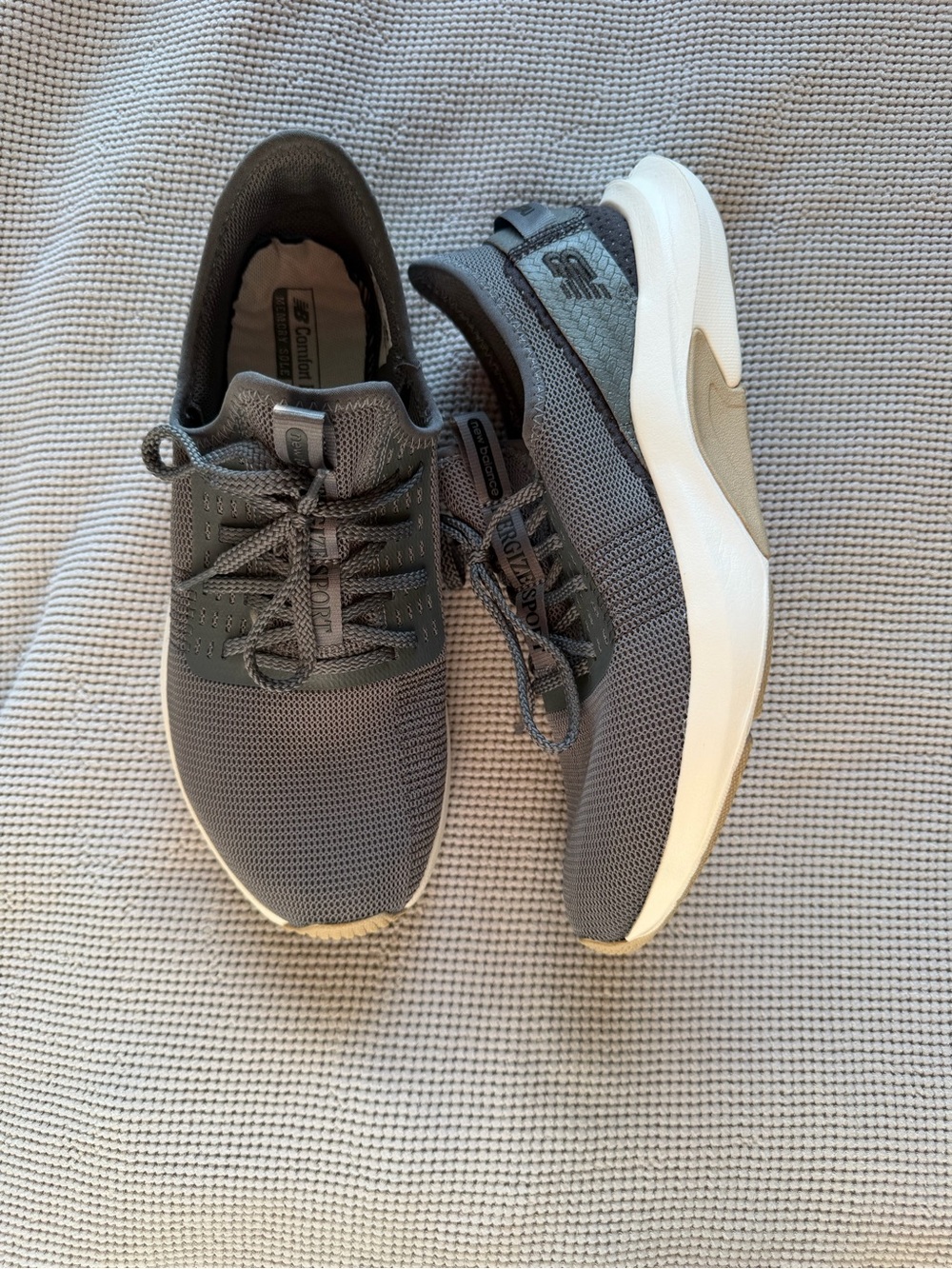 New Balance Gray Mesh Women's Sneakers with White Midsole